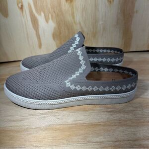 Earth Origins Embroidered Knit Mule Shoes Women’s Size 9 Wide